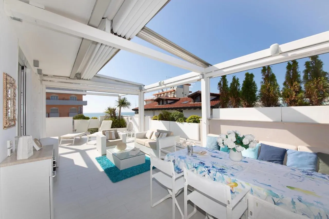 Magnifico Appartamento Dominique Jesolo Lido Carraro Immobiliare - Family Apartments